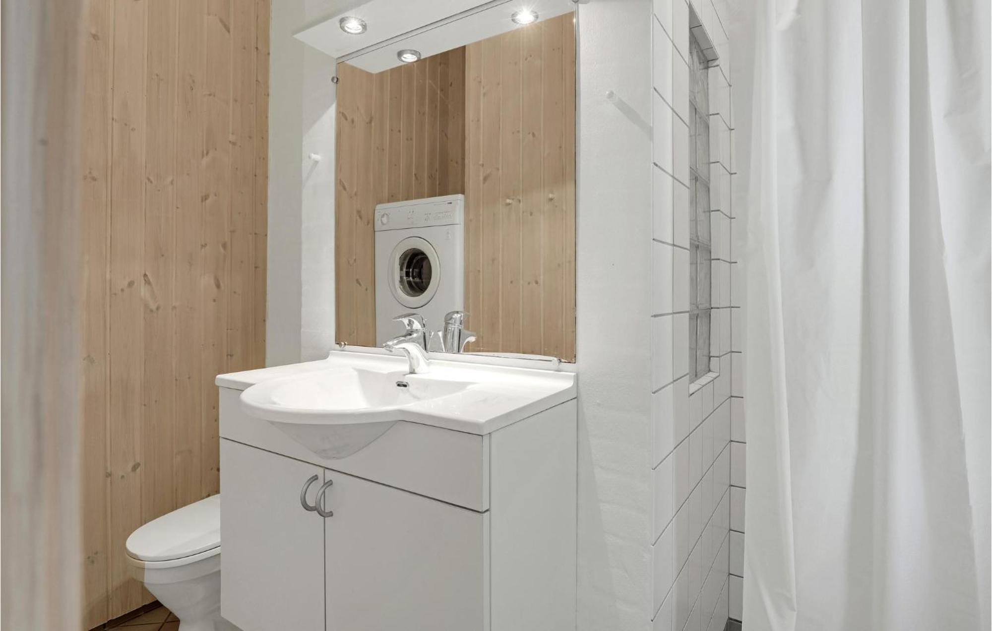 Awesome Home In Nexo With Sauna Snogebæk Eksteriør bilde